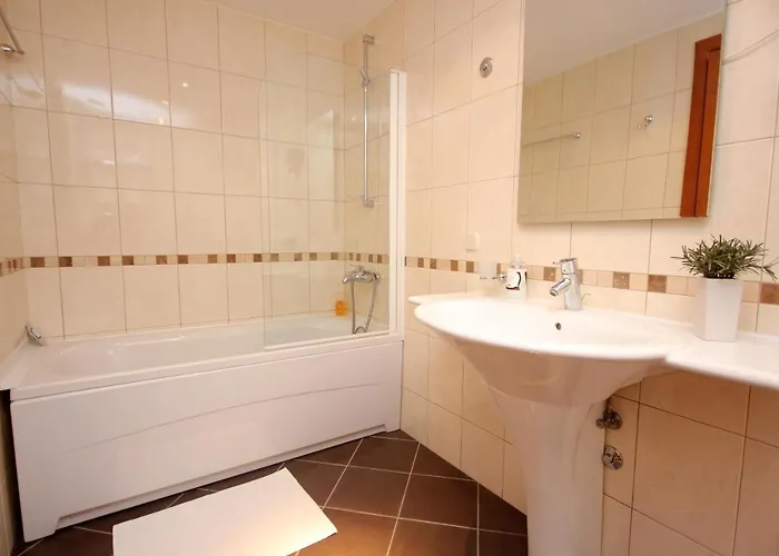 By The Sea - 8988 Apartman